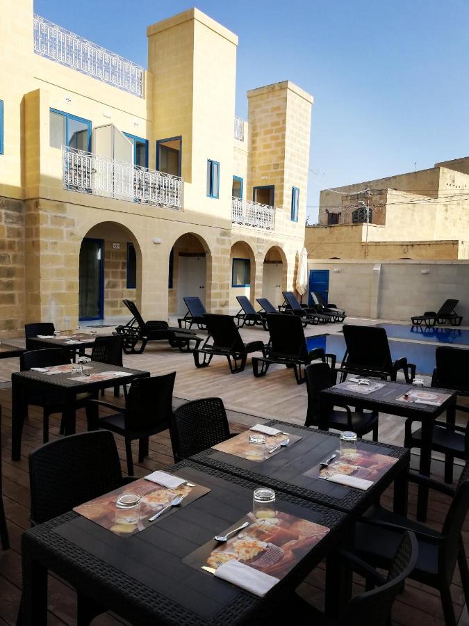 Fiftyfour West Boutique Living Bed & Breakfast Għarb Екстериор снимка