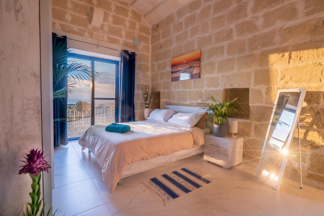 Fiftyfour West Boutique Living Bed & Breakfast Għarb Екстериор снимка