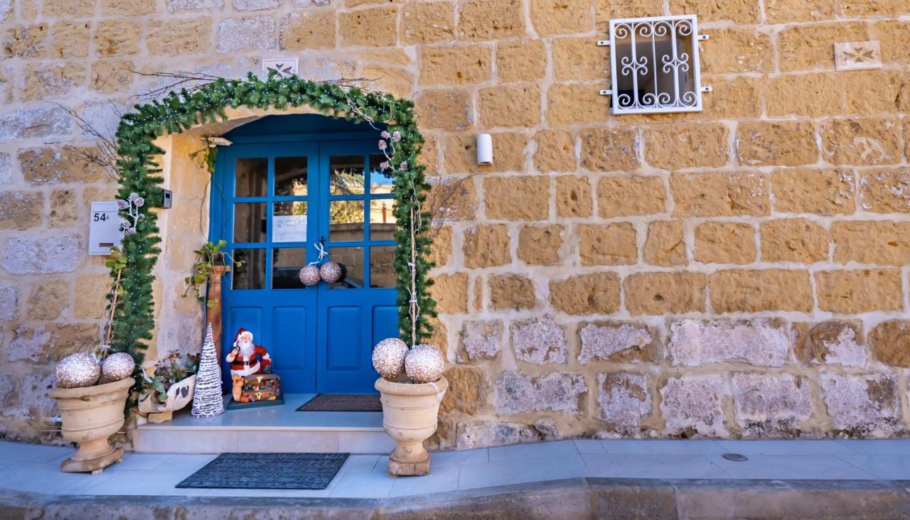 Fiftyfour West Boutique Living Bed & Breakfast Għarb Екстериор снимка