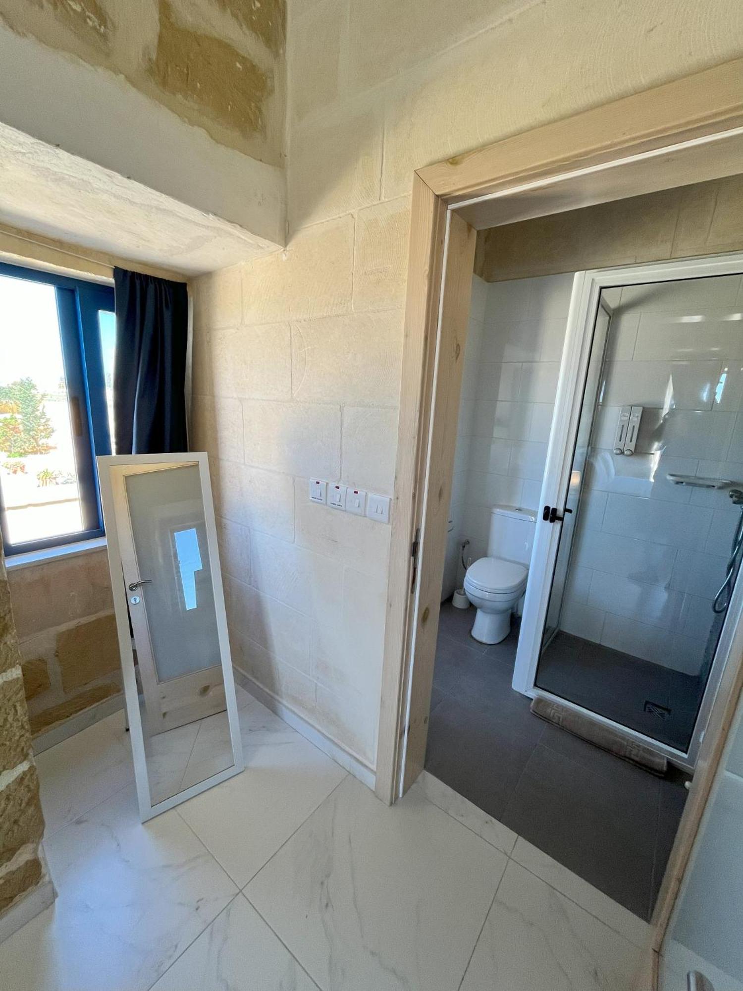 Fiftyfour West Boutique Living Bed & Breakfast Għarb Екстериор снимка