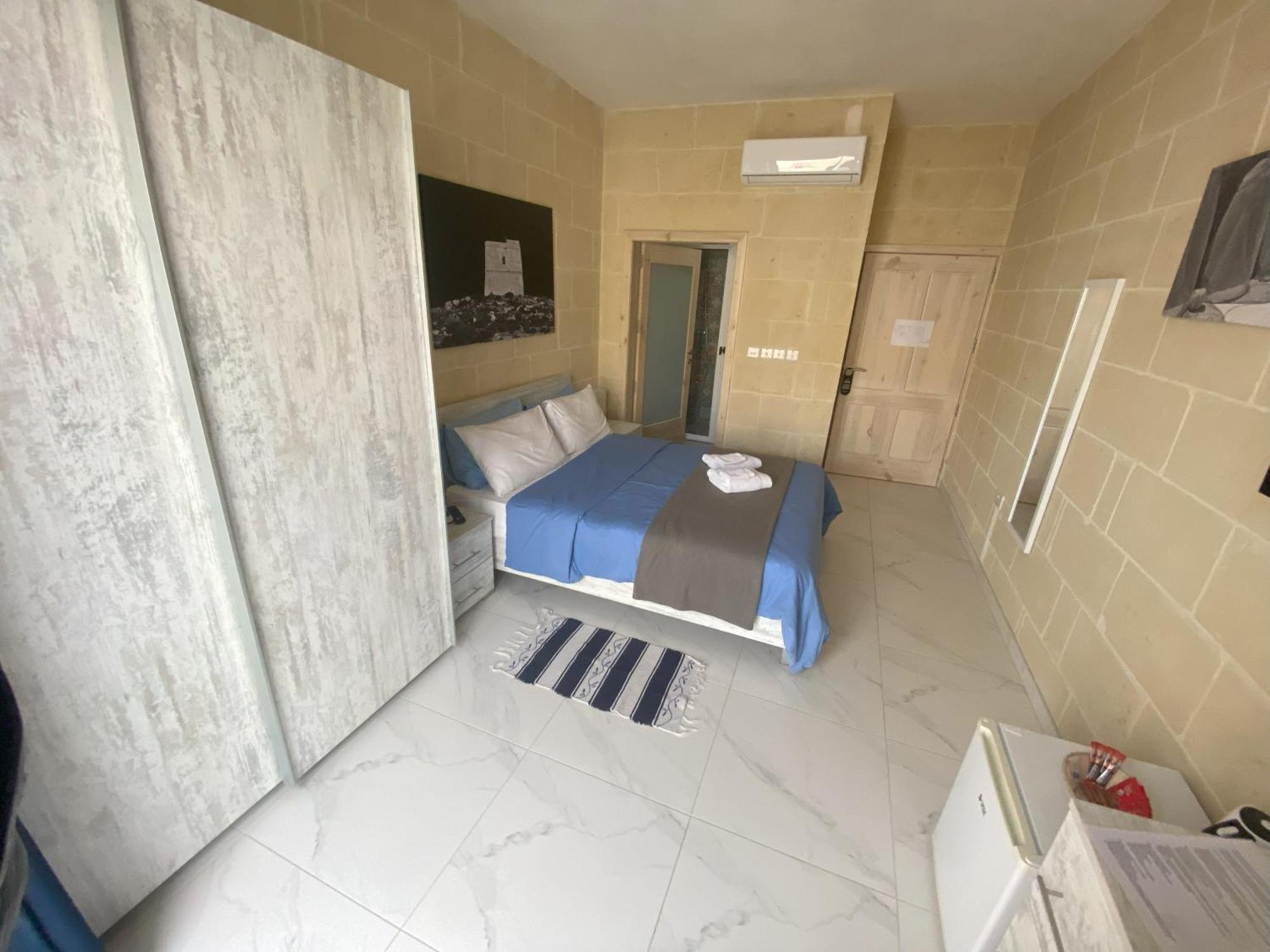 Fiftyfour West Boutique Living Bed & Breakfast Għarb Екстериор снимка